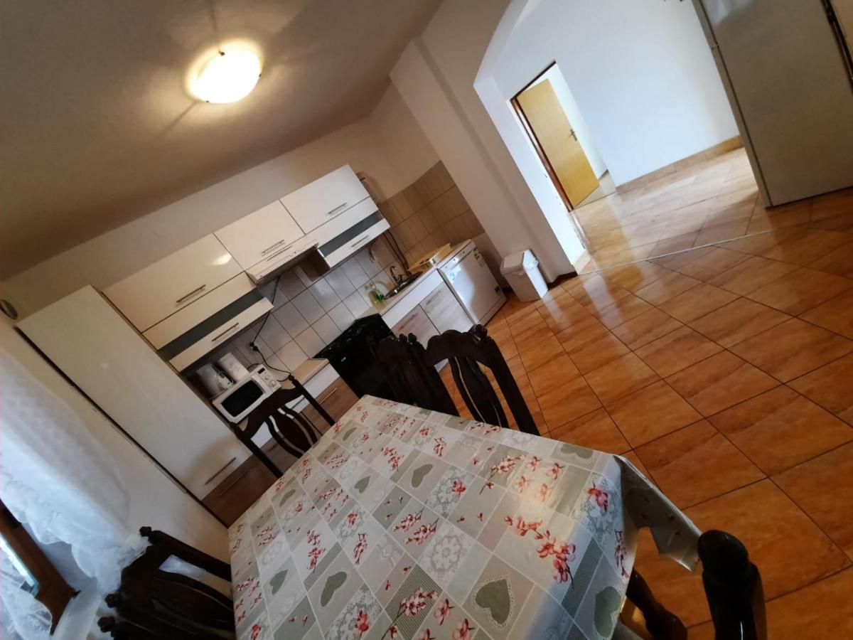 Anita Apartman Vir Kültér fotó