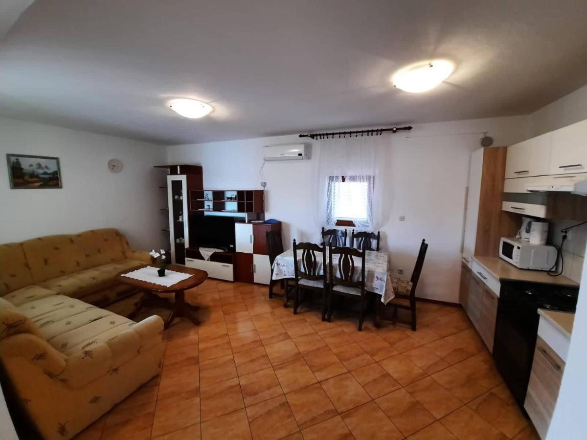 Anita Apartman Vir Kültér fotó