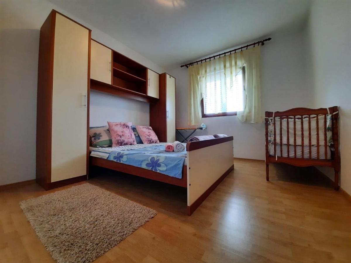 Anita Apartman Vir Kültér fotó